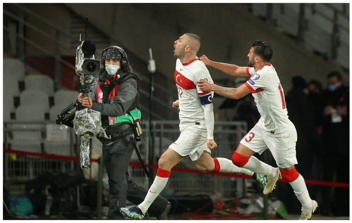 韩国碾压土耳其,德容送出助攻 韩国碾压土耳其,德容送出助攻