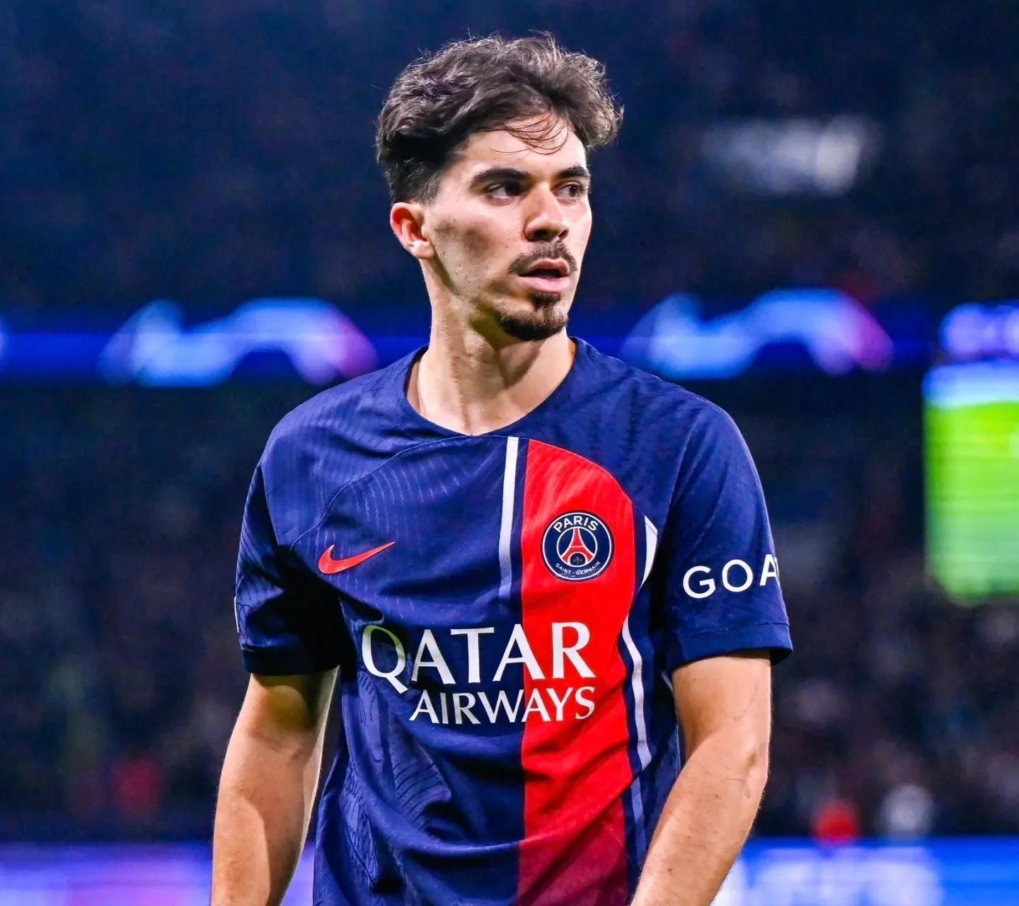 塞维利亚爆冷葡萄牙，加维三分雨点燃全场的简单介绍