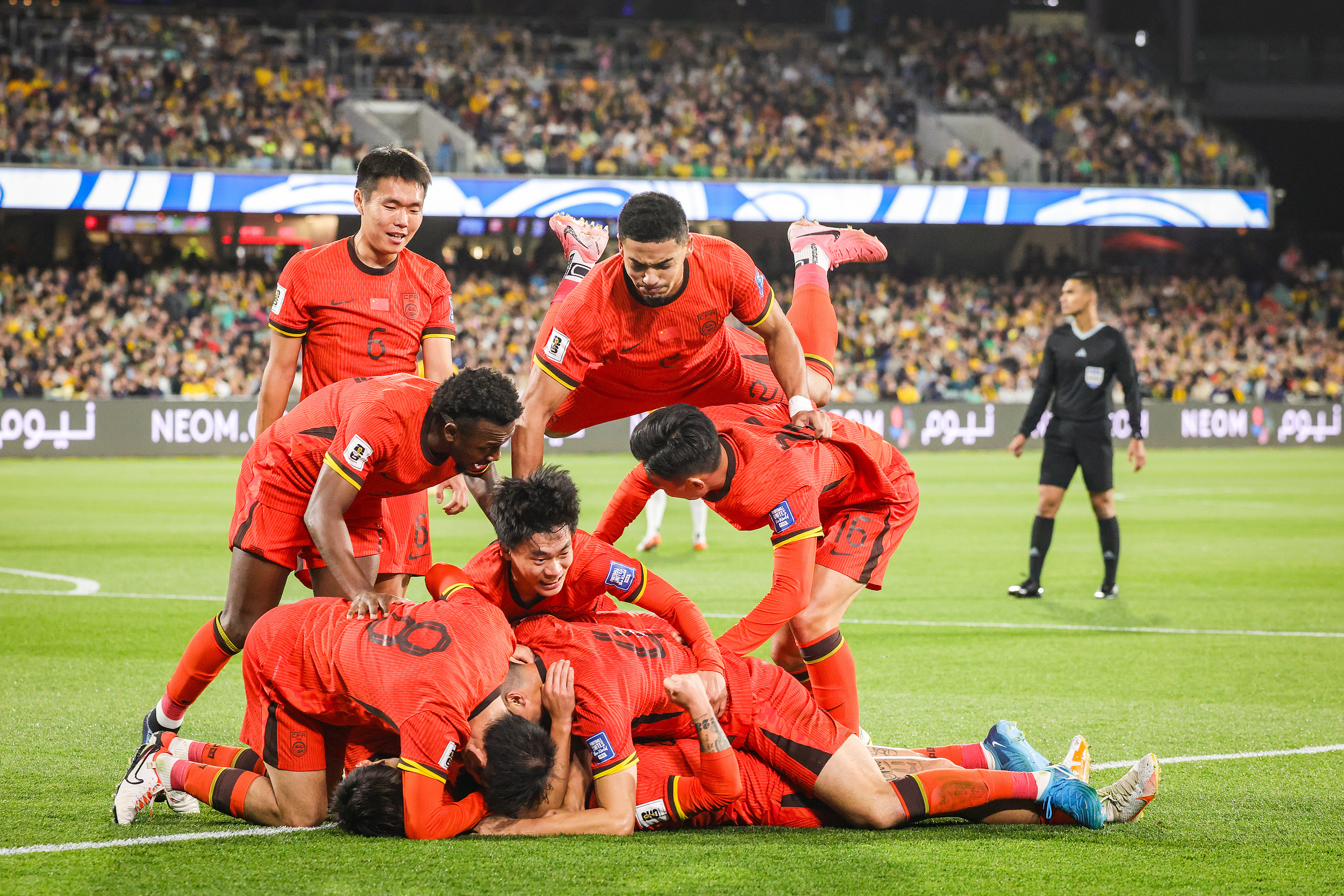 葡萄牙队碾压英格兰队，张本智和状态火热的简单介绍