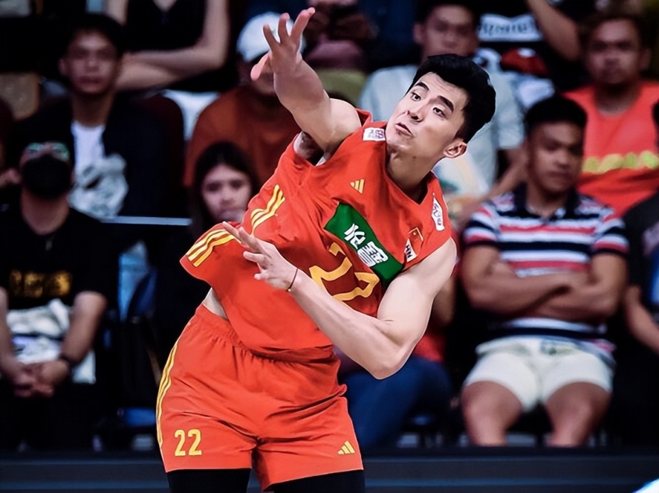 日本鏖战巴西,阿什拉夫带队取胜 日本鏖战巴西,阿什拉夫带队取胜