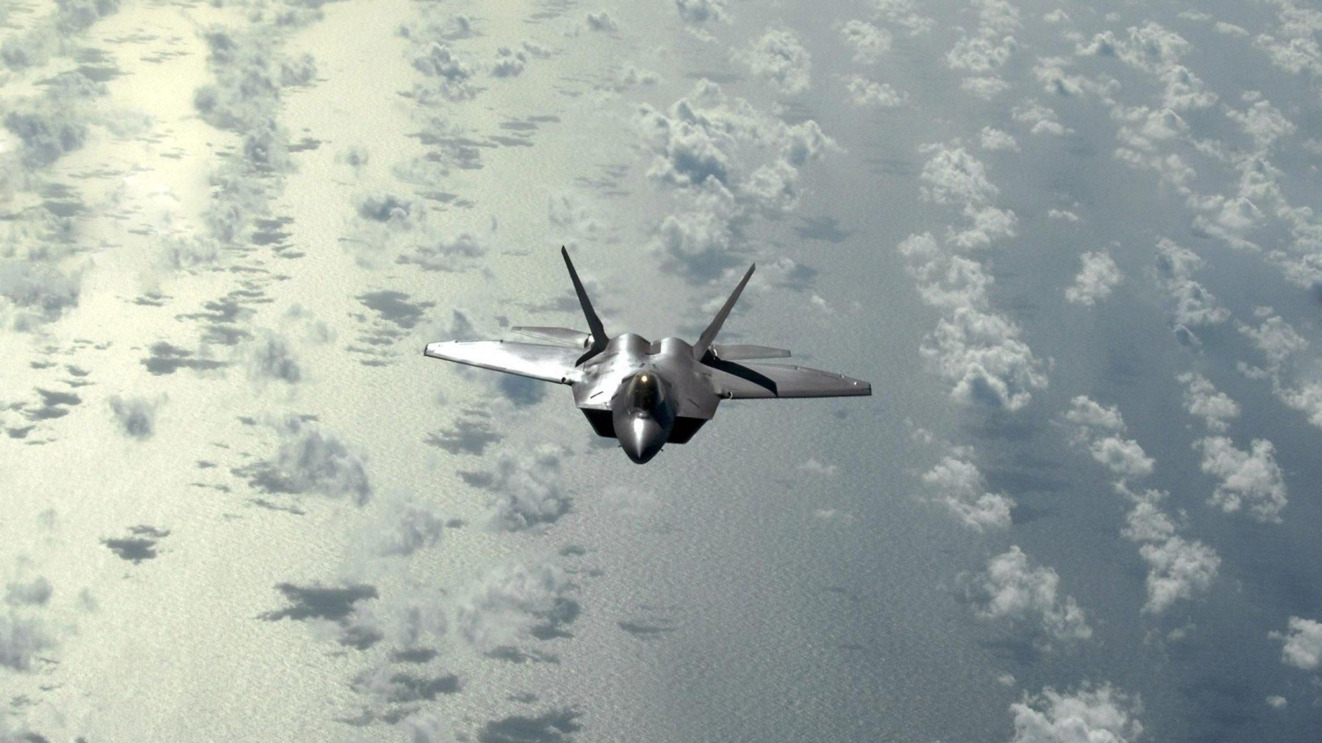 烈焰重燃,当太阳逆转篮网,克莱点燃沉寂的赛场