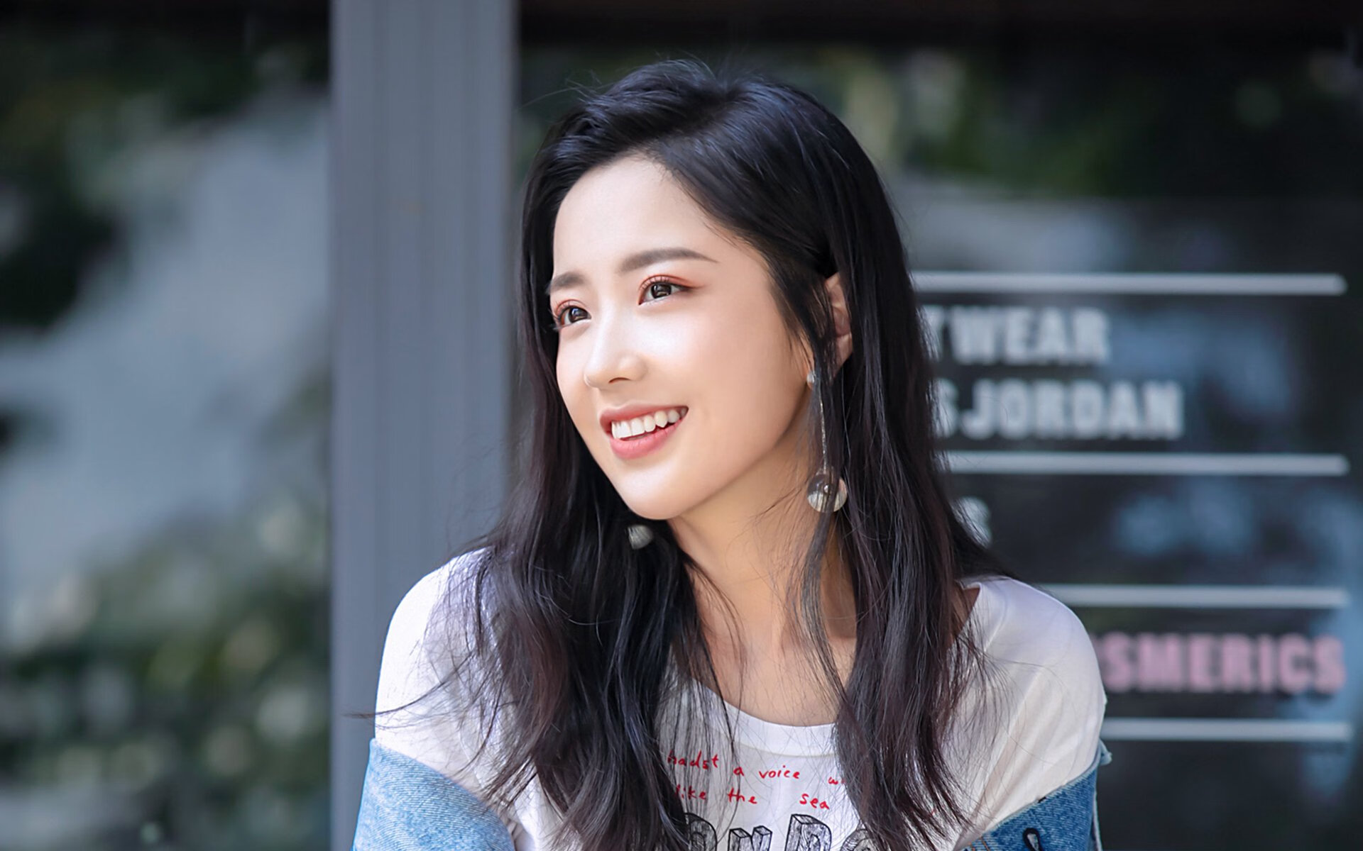 篮球巨星乱入伯纳乌，范弗利特用三分点燃国家德比之夜