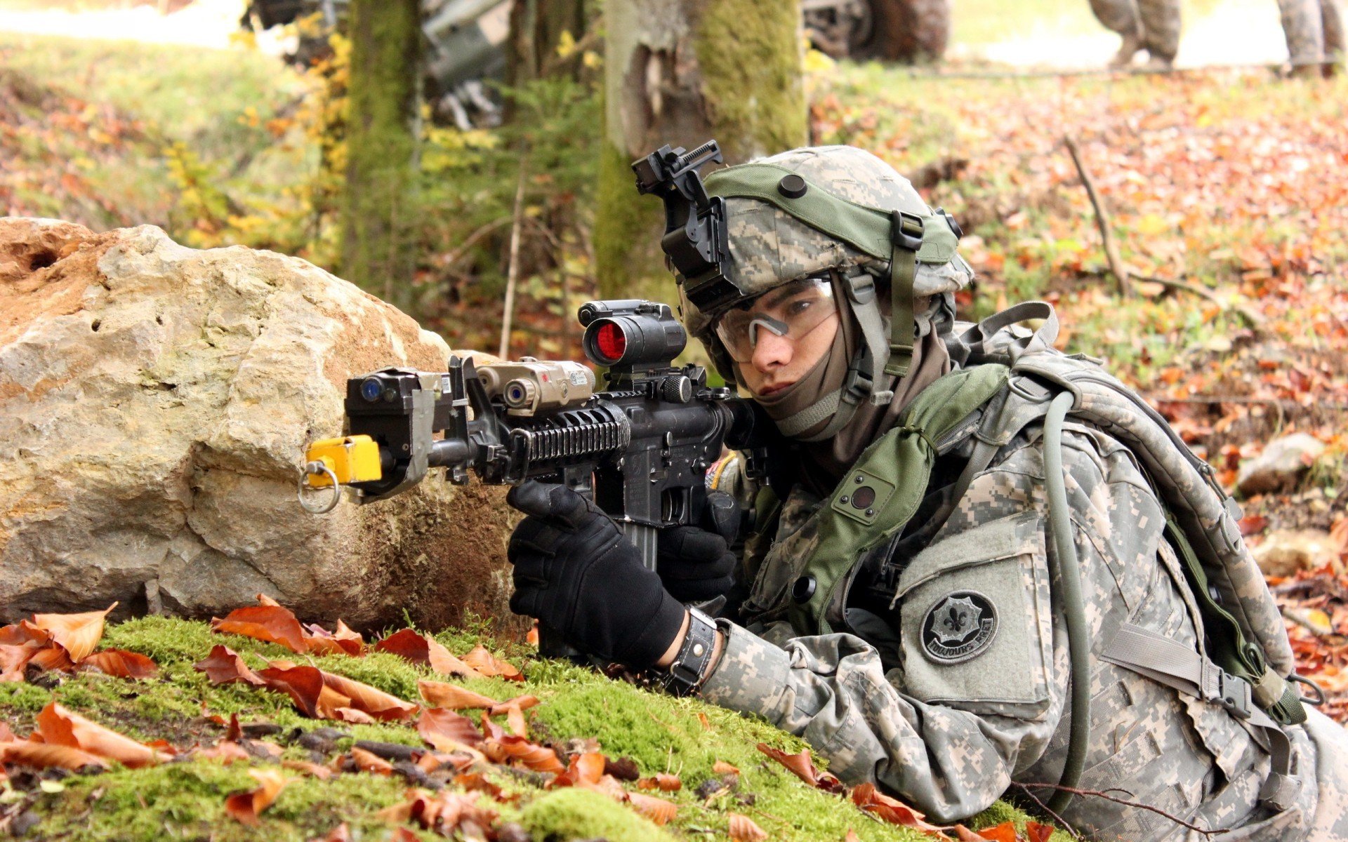 记忆的三重封印,当伦纳德的教科书刺穿底特律铁壁