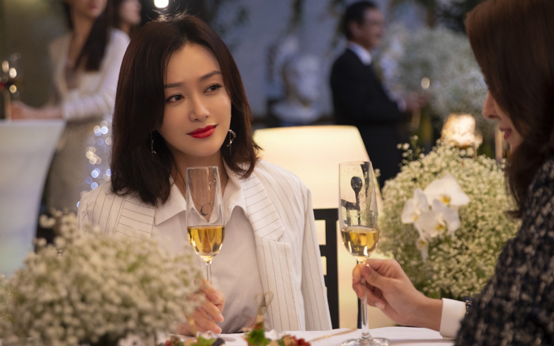 冰与赤铁,赫尔辛基的数学与马德里的熔炉