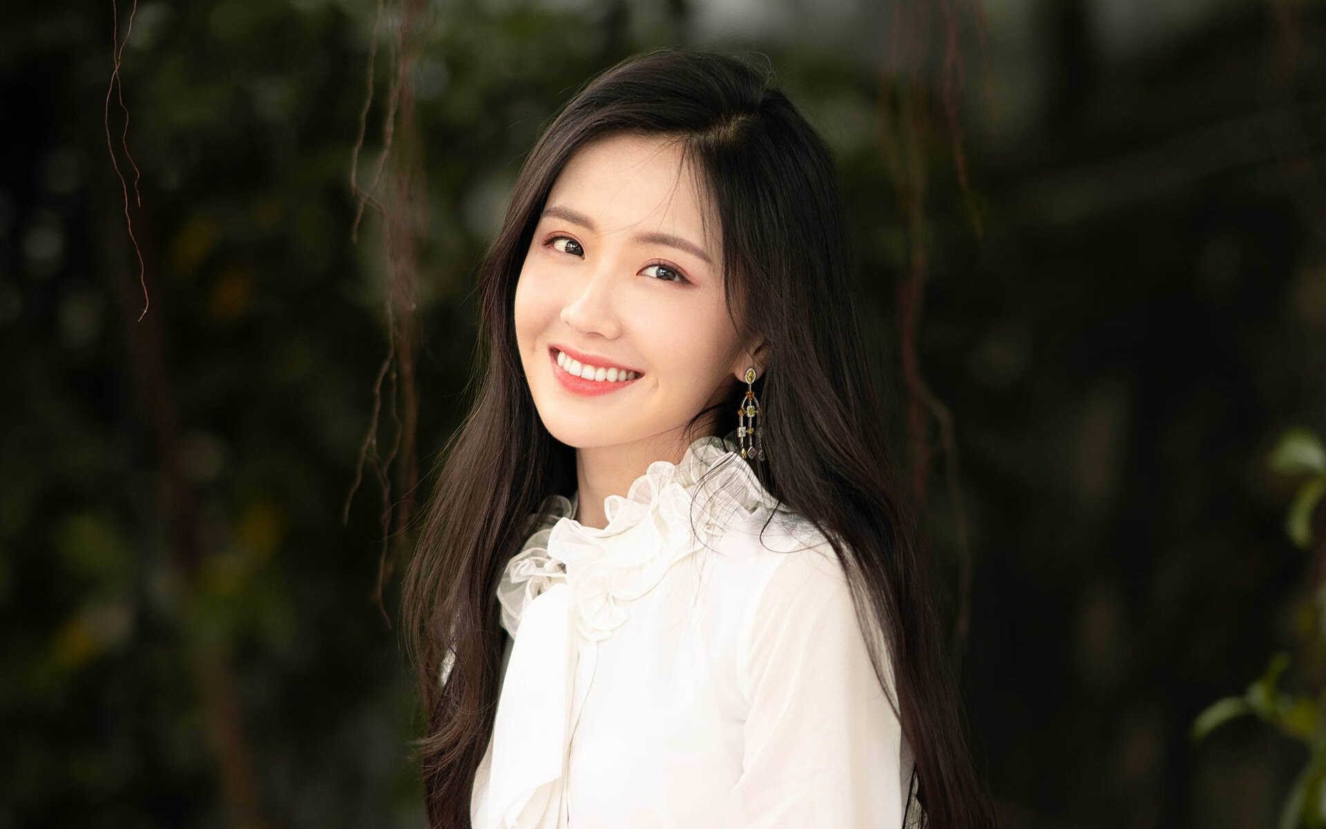 战术绞索，当西德比的窒息感遇上雄鹿的得分洪流