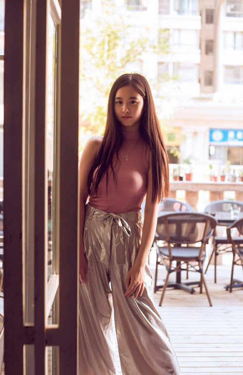 爱游戏官网-钢铁舞步与沙漠风暴，法比尼奥在毕尔巴鄂的中场教科书